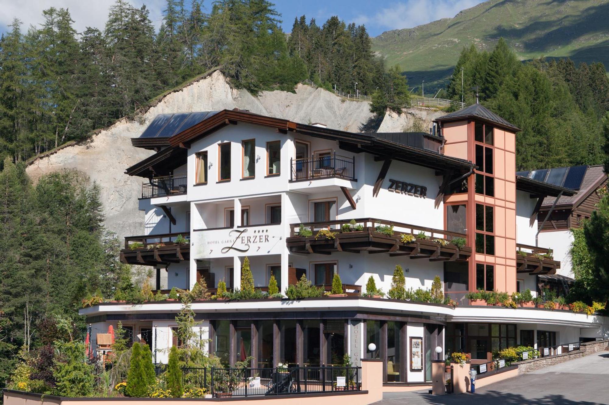 Hotel Garni Zerzer 세르파우스 외부 사진