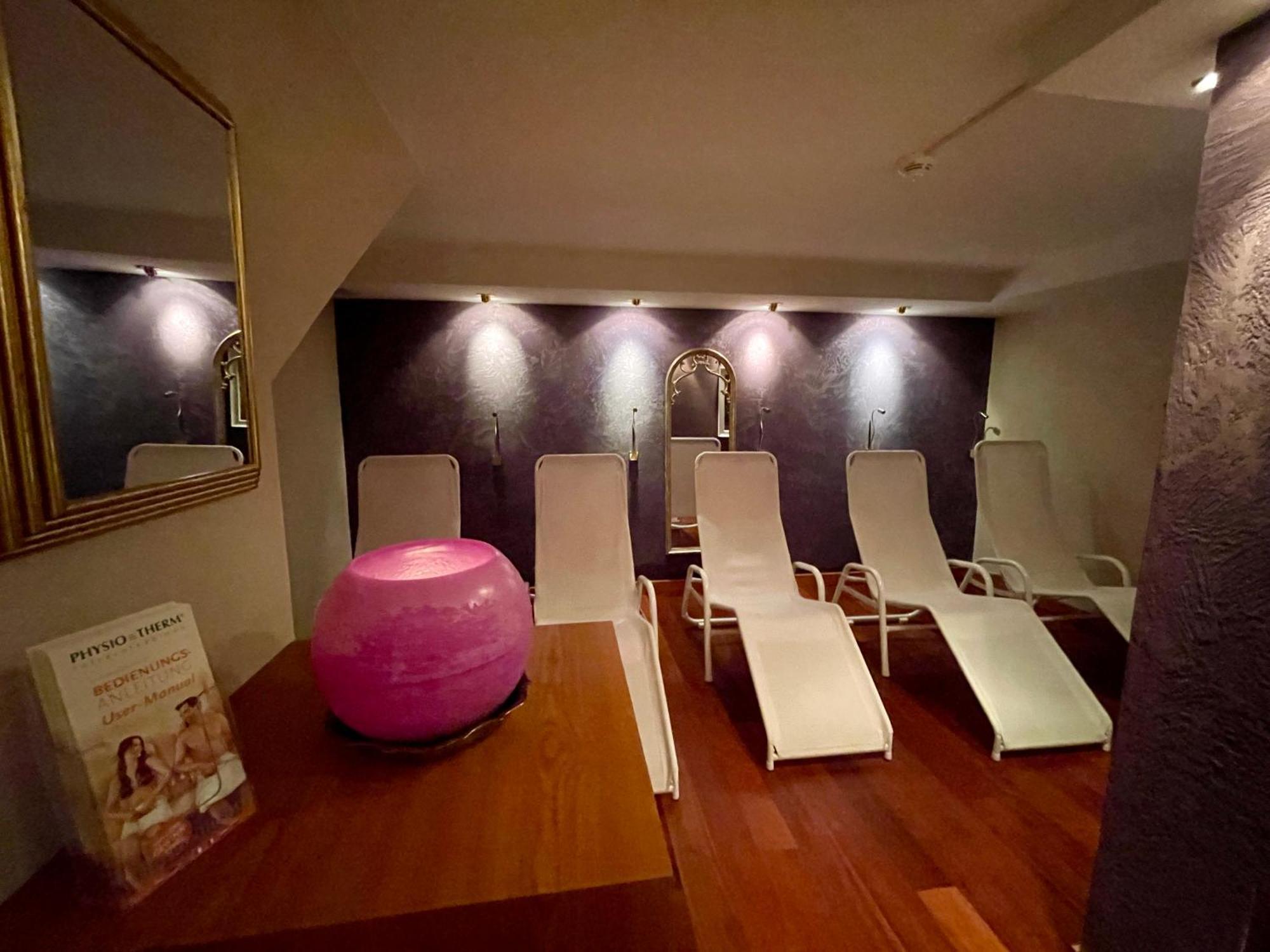Hotel Garni Zerzer 세르파우스 외부 사진