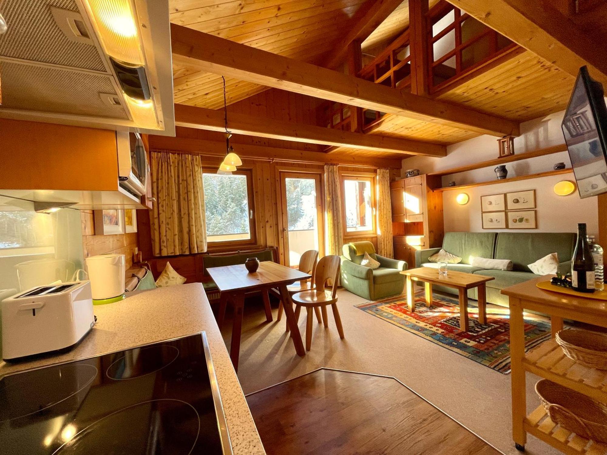 Hotel Garni Zerzer 세르파우스 외부 사진